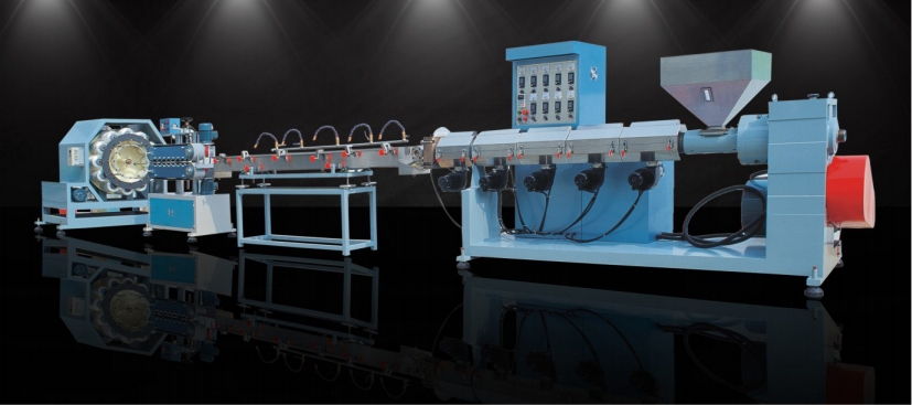 PVC、PU Intertexture Gauzing Pipes Equipment Series